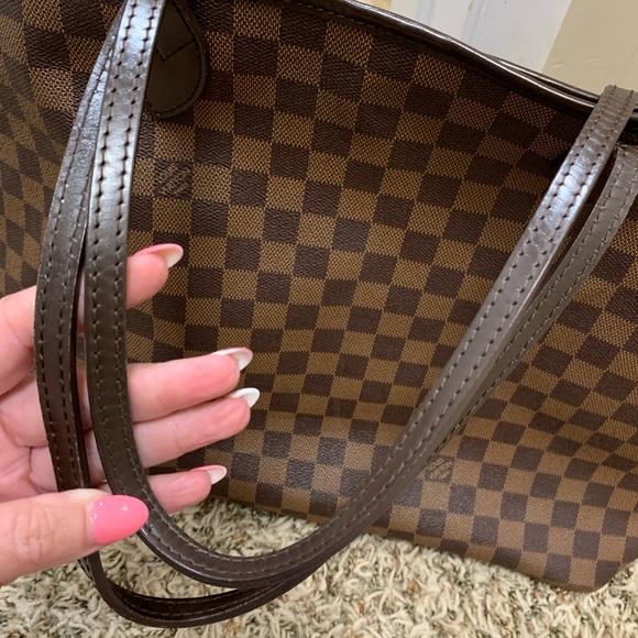 Louis Vuitton Neverfull - Picture 5 of 7